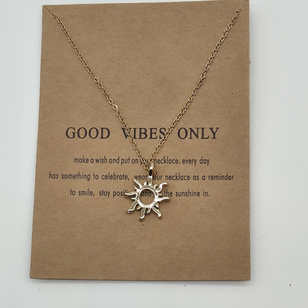 🆕🌞Good Vibes Only Necklace